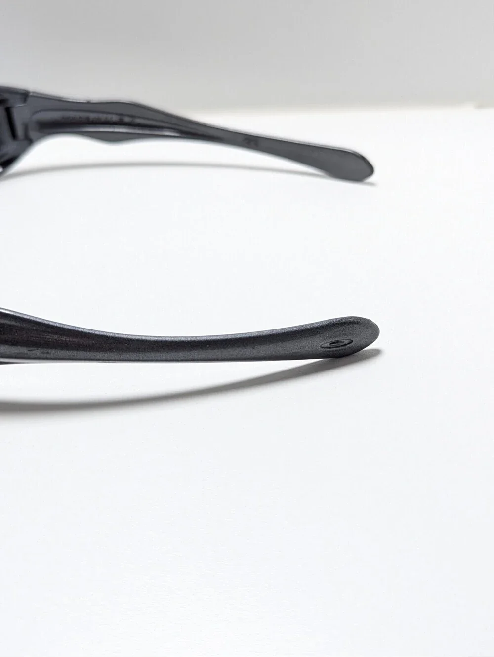 Oakley Monster Pup Blue Lens Polished Grey Silver Wrap Men’s Sport Sunglasses
